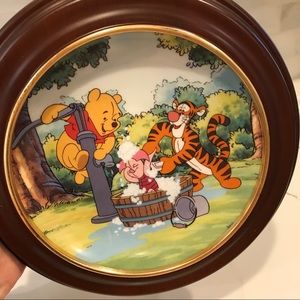Winnie The Pooh COLLECTORS PLATE